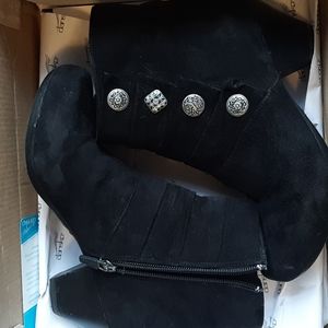 Dansko black suede booties buttons heel